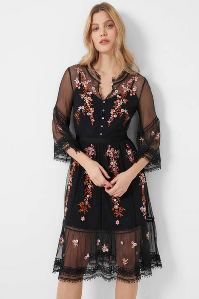 French Connection Arabelle Embroidered Dress 71TCQ | Jezabel Boutique